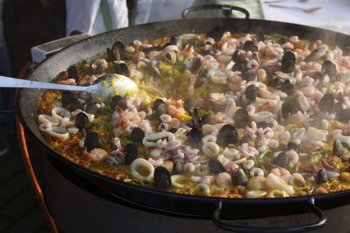 Black Friday Paella Catering - Paella Fella