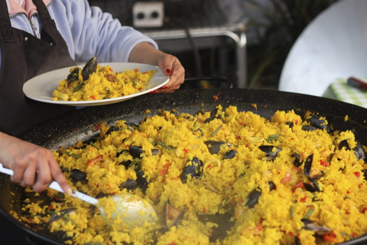 Black Friday Paella Catering - Paella Fella